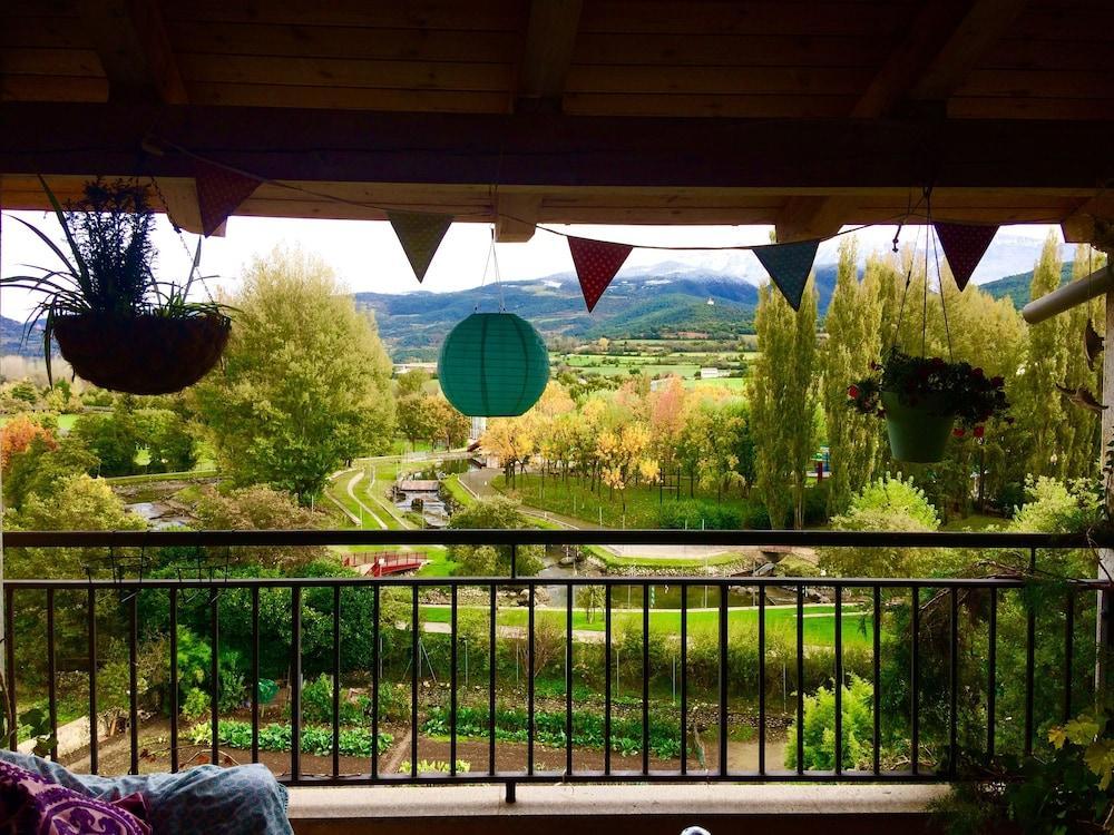 Casa Catharina Acomodação com café da manhã La Seu d'Urgell Exterior foto