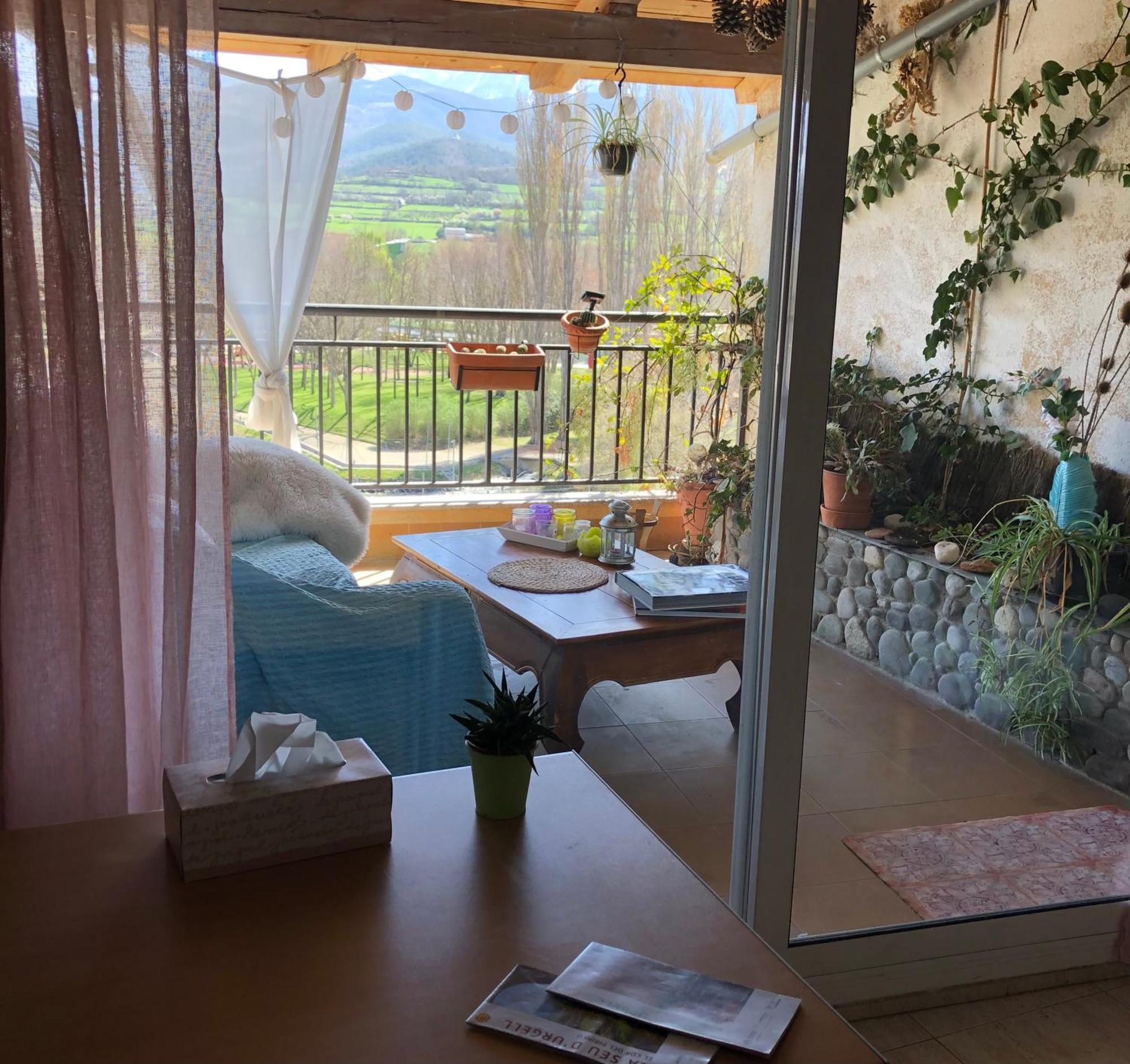 Casa Catharina Acomodação com café da manhã La Seu d'Urgell Exterior foto